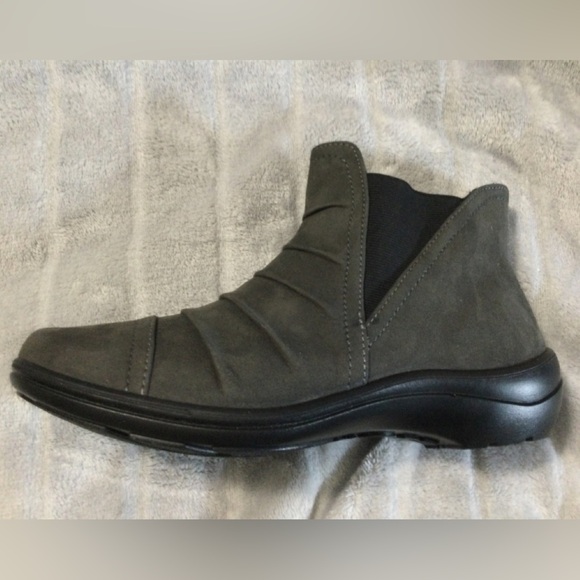 Romika Gray Suede Ankle Boots EU 37 US 6 to 6.5 - Picture 8 of 12